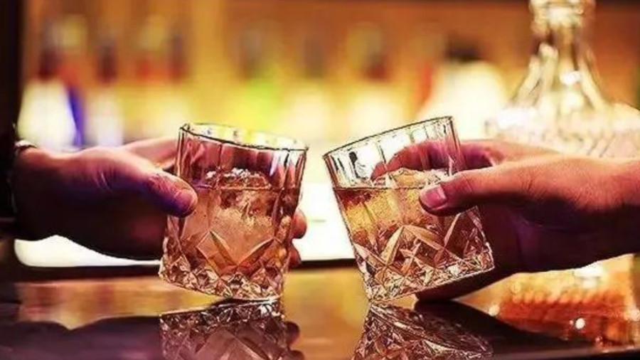 【每日一会话】被科长邀请喝酒